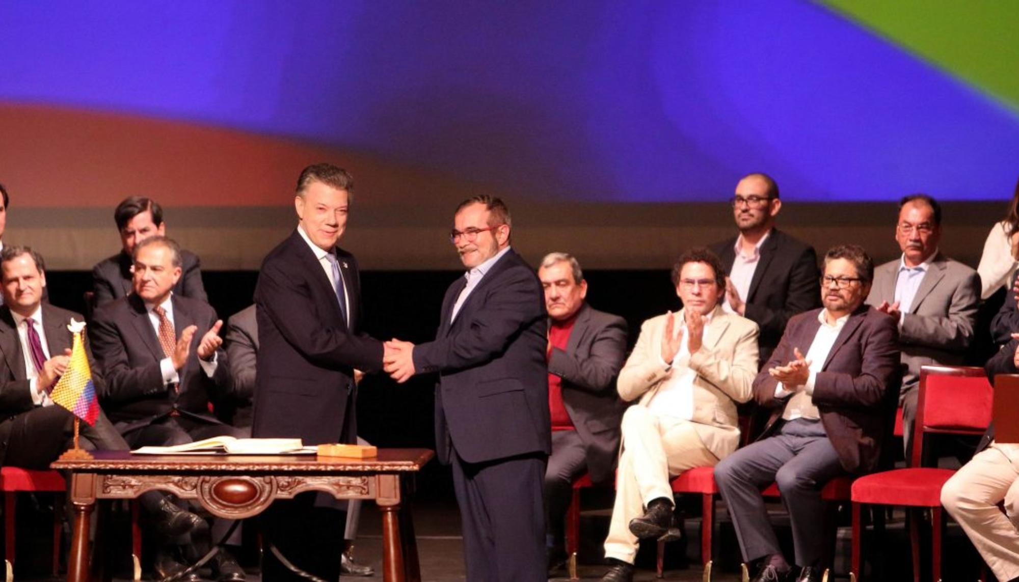 Firma acuerdo de paz en Colombia